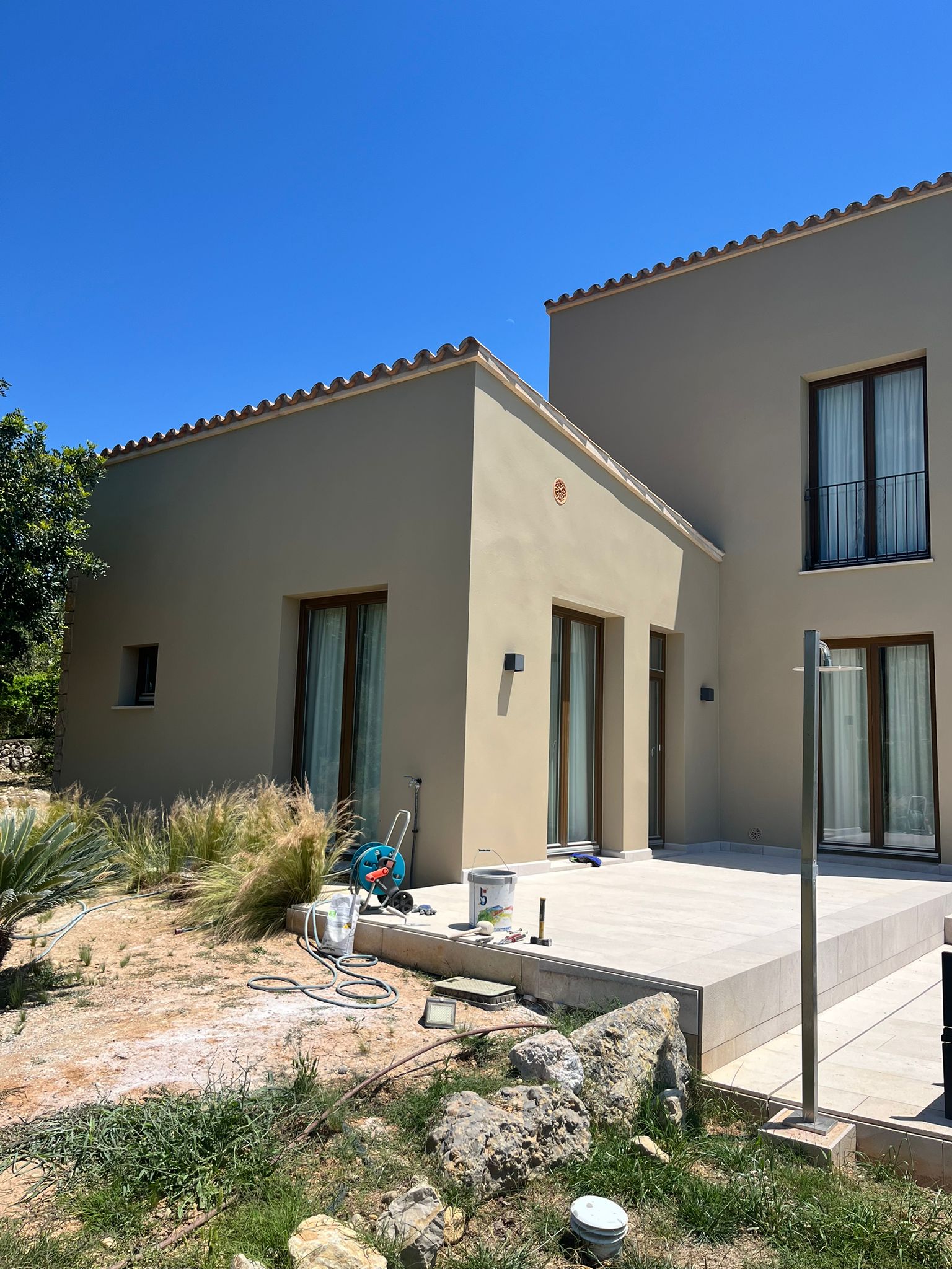 Trabajo de pintura exterior realizado en Pollença