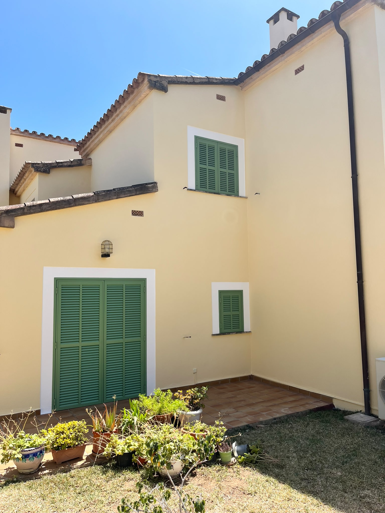 Exterior vivienda renovada
