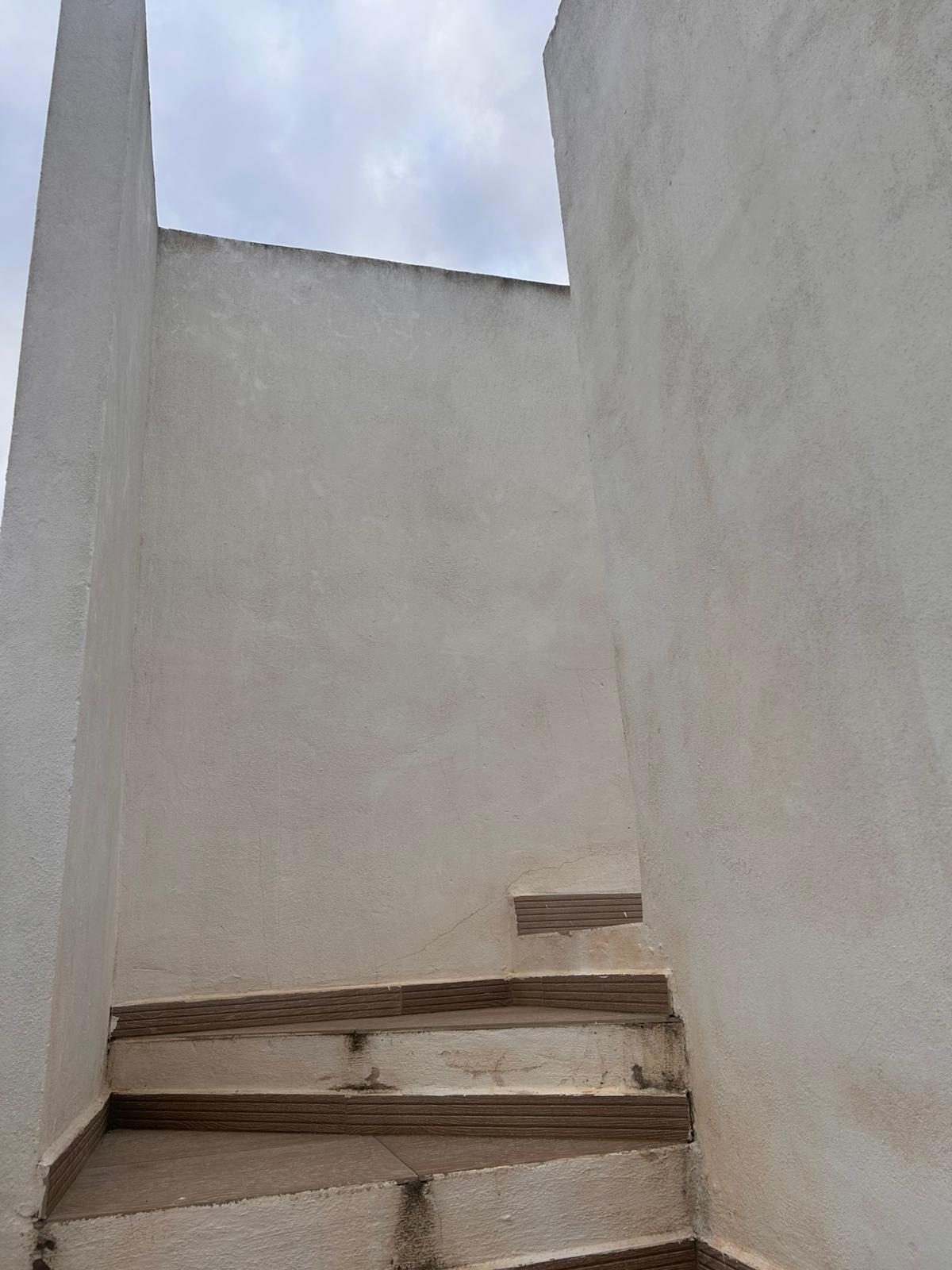 Pintores profesionales de Pinturas Llorens trabajando en una vivienda en Felanitx, Mallorca