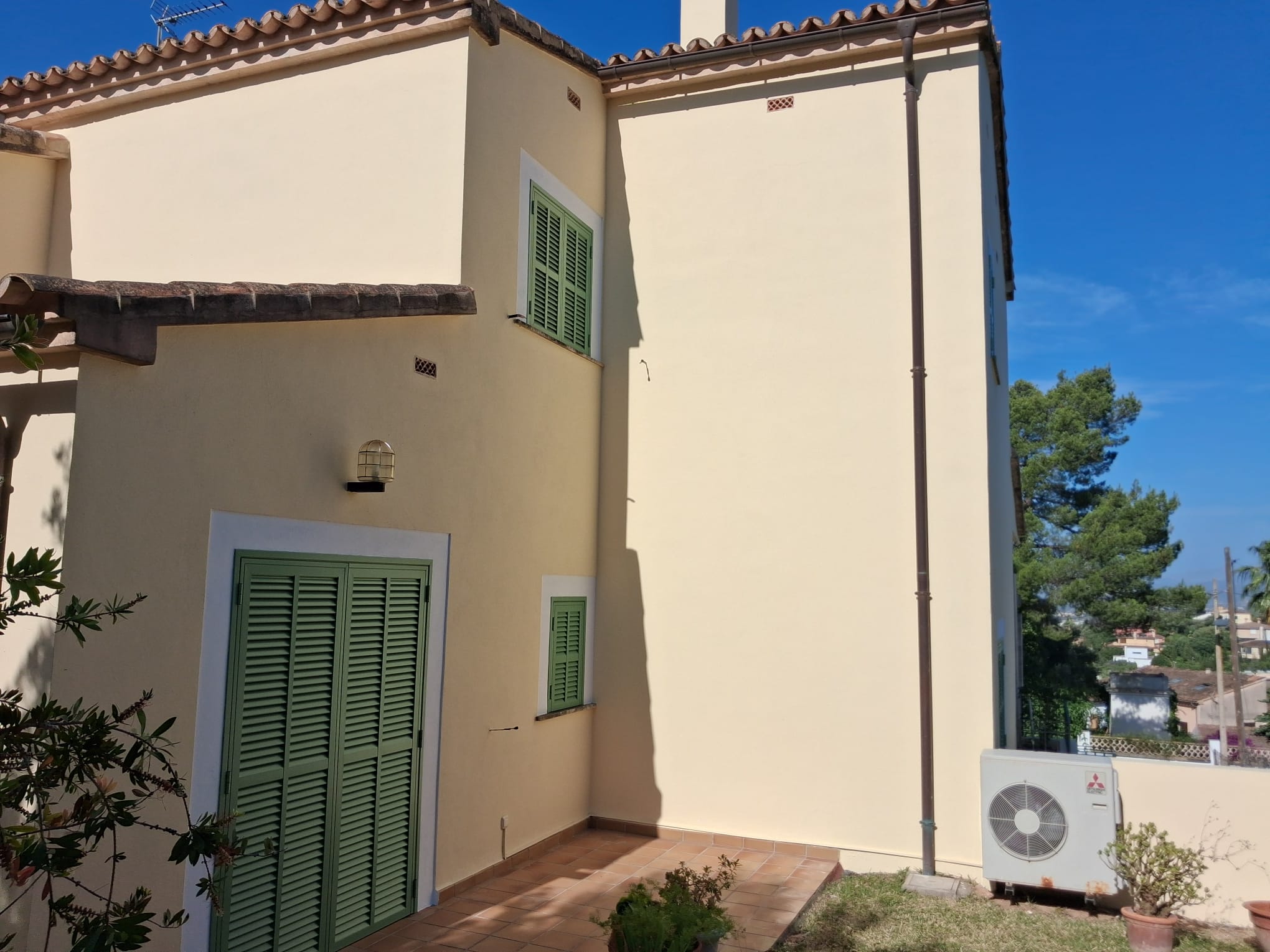 Pintura interior profesional en una vivienda de Lloseta, Mallorca